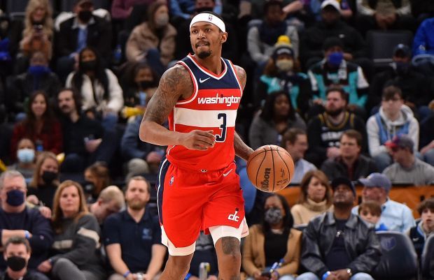 而且在场上 而且在场上