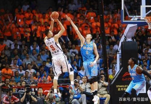 在这个洋溢 在这个洋溢