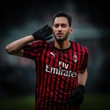 马丁内斯以 马丁内斯以